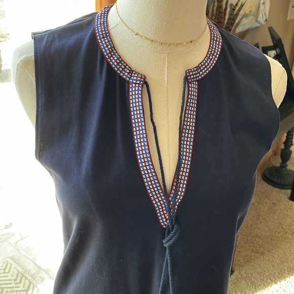 J.CREW EMBROIDERED V-NECK NAVY SLEEVELESS TEE - Picture 3 of 6